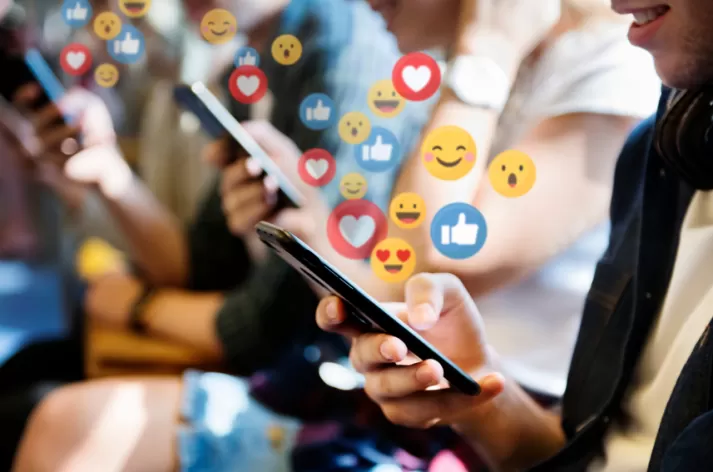 sosyal medya kursu fiyatları