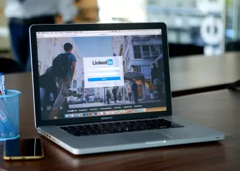 Linkedin’den İş Nasıl Bulunur? – Kariyerinizi Yeniden Planlayın!
